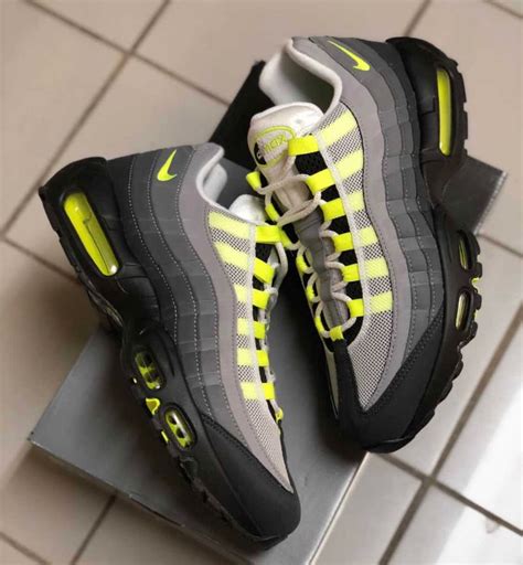 nike air max neon gelb grün schwarz|Nike Air Max 95 og.